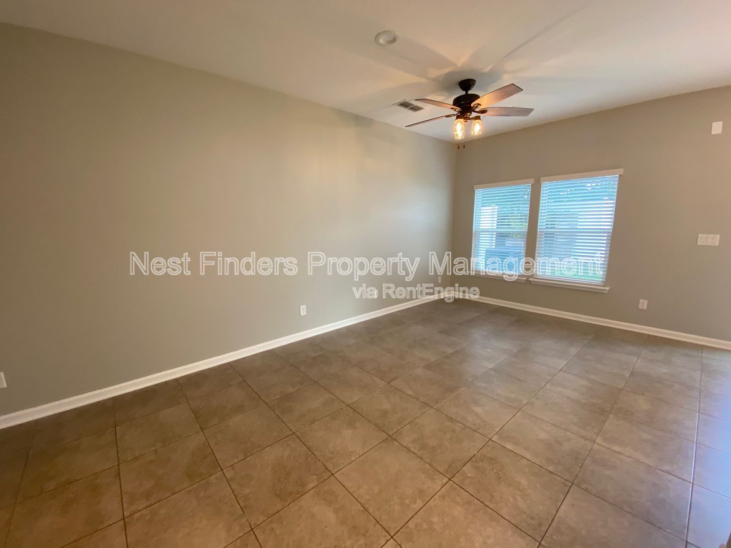 Beautiful 3 bedroom, 2.5 bathroom END unit townhouse for rent in Kendall Pointe! property image