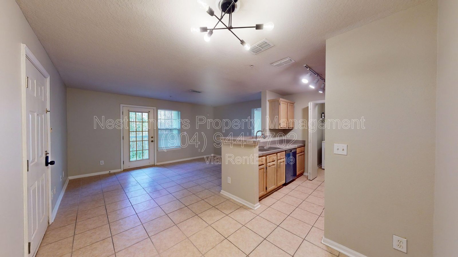 Nice 1 bedroom condo in Villas of Timberlin Parc! property image