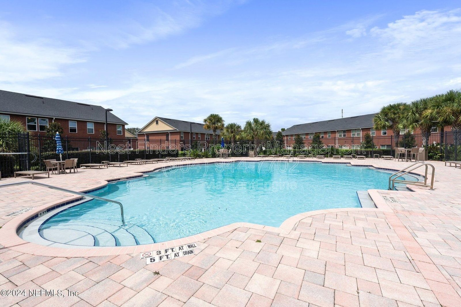 Beautiful 3 bedroom, 2.5 bathroom END unit townhouse for rent in Kendall Pointe! property image