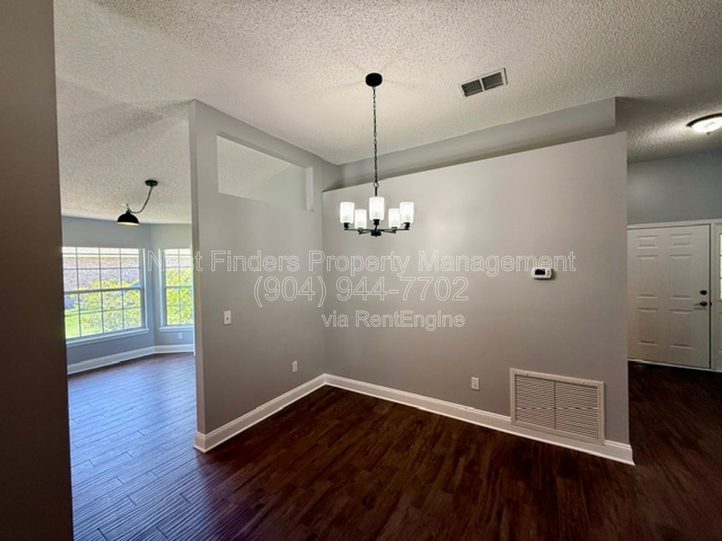 Beautifully maintained 3-bedroom, 2-bathroom home for rent in the heart of Mandarin! property image