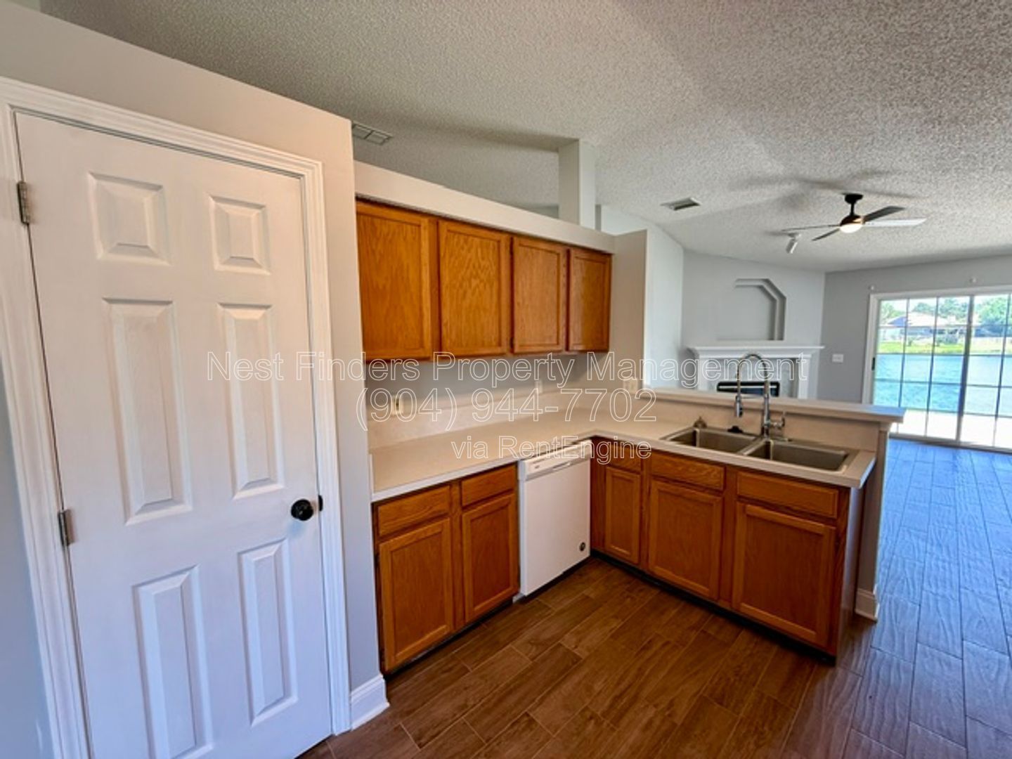 Beautifully maintained 3-bedroom, 2-bathroom home for rent in the heart of Mandarin! property image