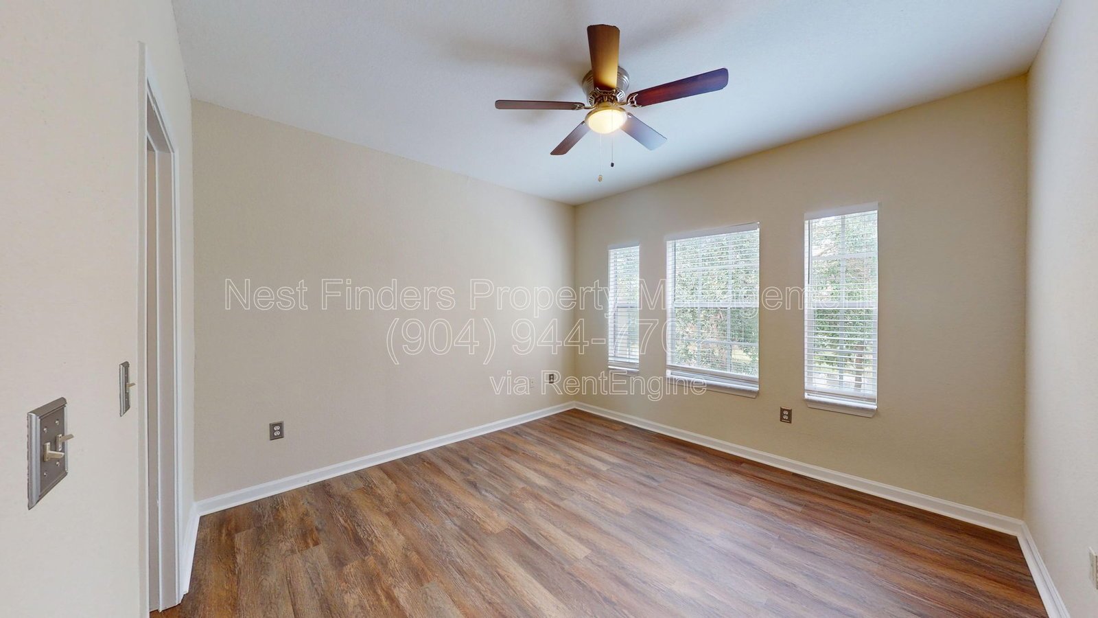 Welcome to this beautiful 3-bedroom, 2-bathroom condo located in the sought-after Mirabella community. property image