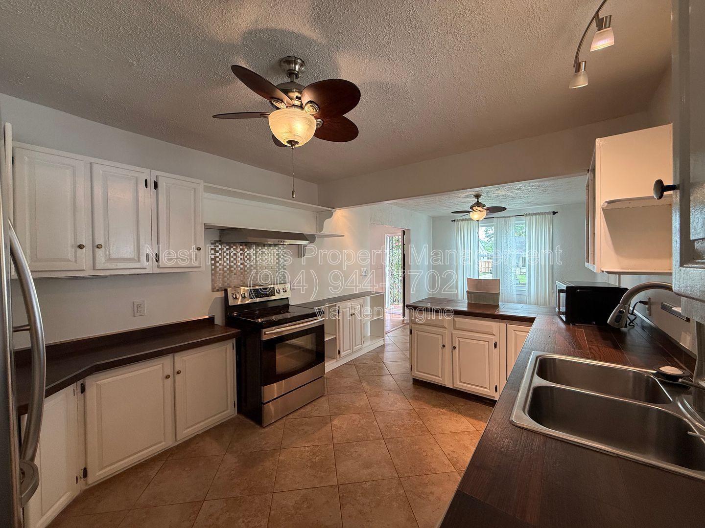 Charming 3-bedroom, 2-bath home located in the heart of Lakeshore! property image