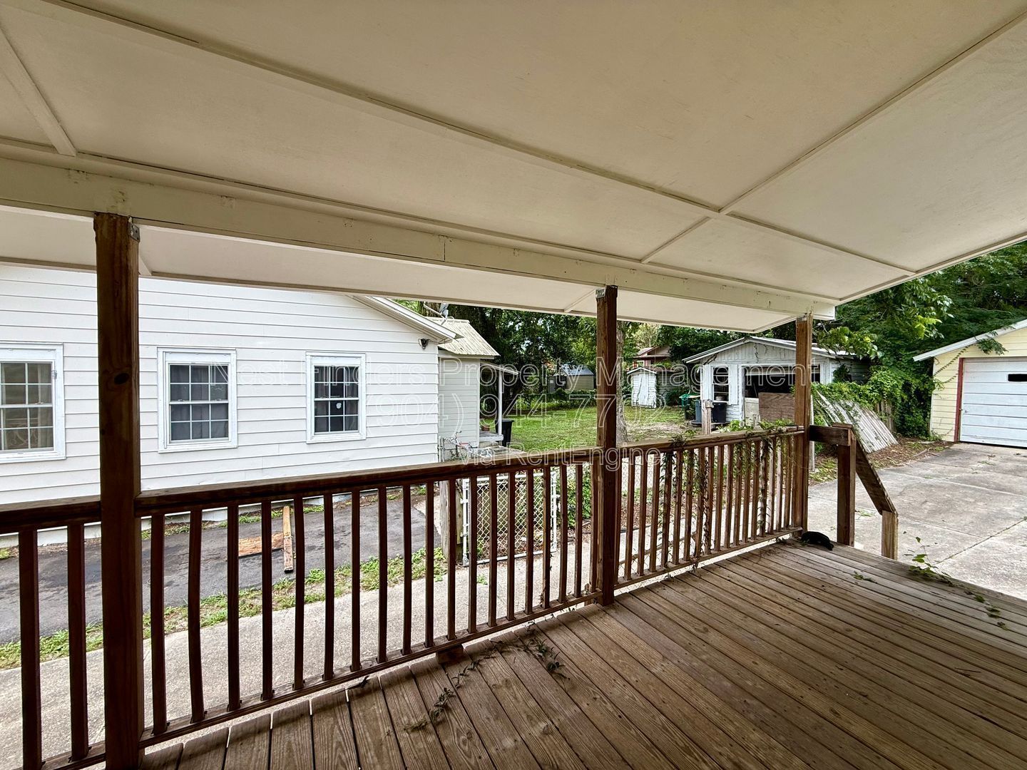 Charming 3-bedroom, 2-bath home located in the heart of Lakeshore! property image