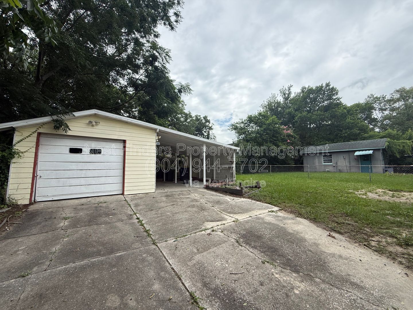 Charming 3-bedroom, 2-bath home located in the heart of Lakeshore! property image