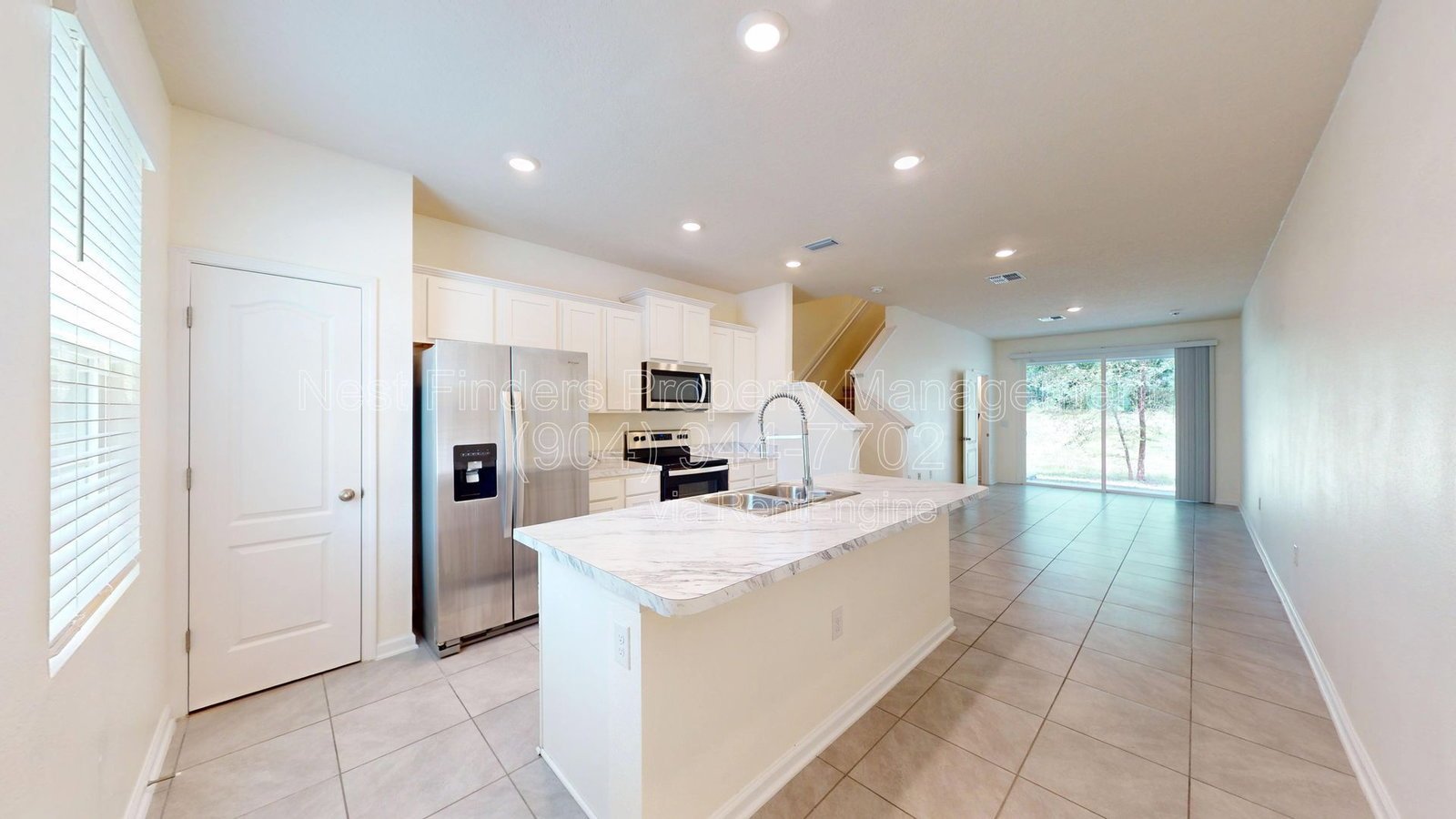 Charming 2-bedroom, 2.5-bathroom townhome for rent in the desirable Rivergate community. property image