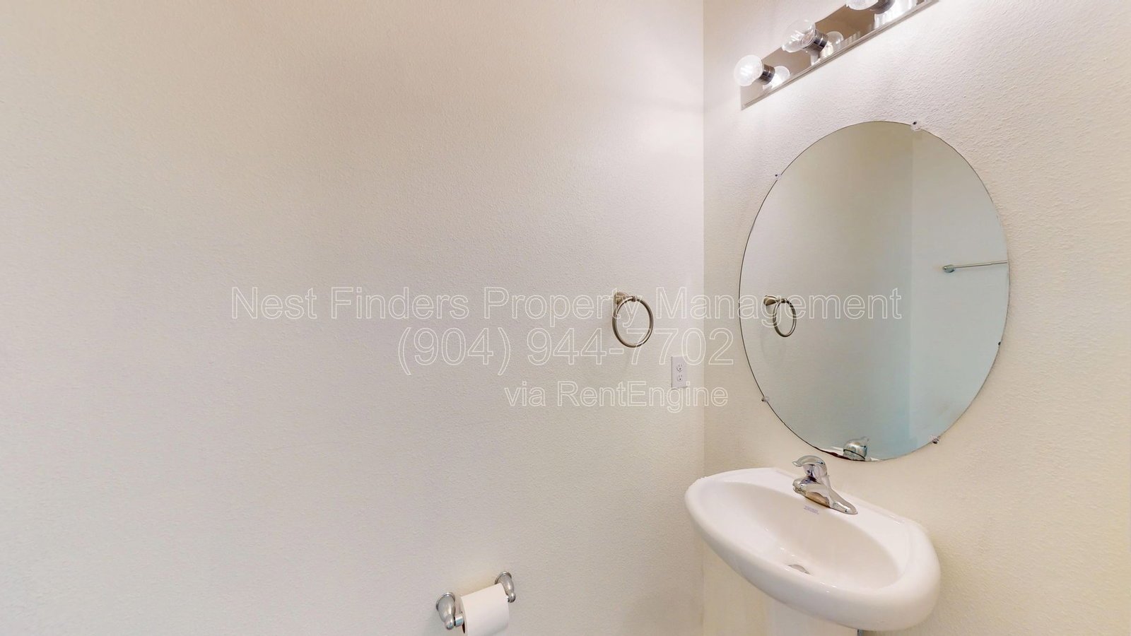 Charming 2-bedroom, 2.5-bathroom townhome for rent in the desirable Rivergate community. property image