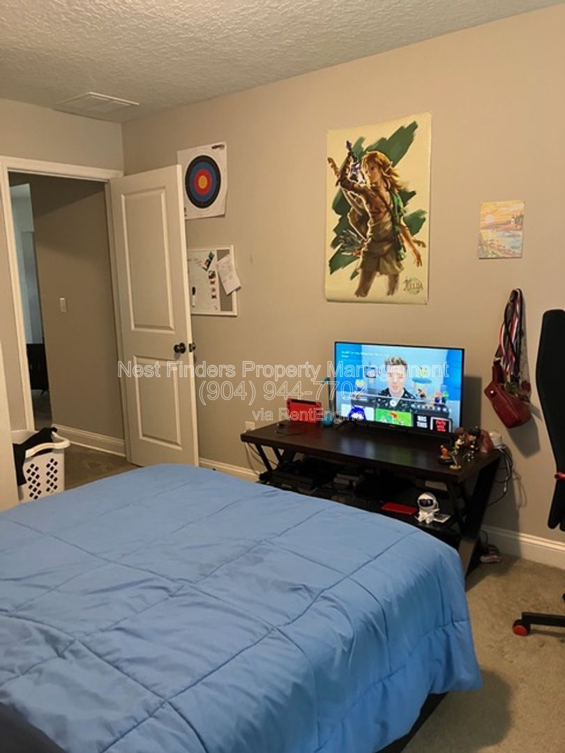 Available August 1st, with the possibility of an earlier move-in upon approval property image