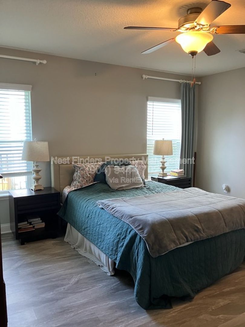 Available August 1st, with the possibility of an earlier move-in upon approval property image