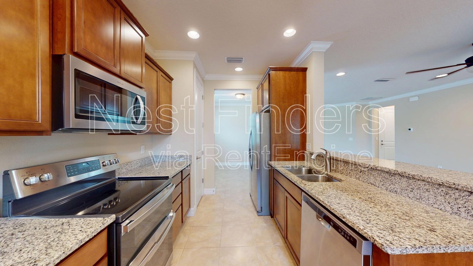 Beautifully maintained 3-bedroom, 2-bathroom home available for rent in the highly sought-after community of Palencia property image
