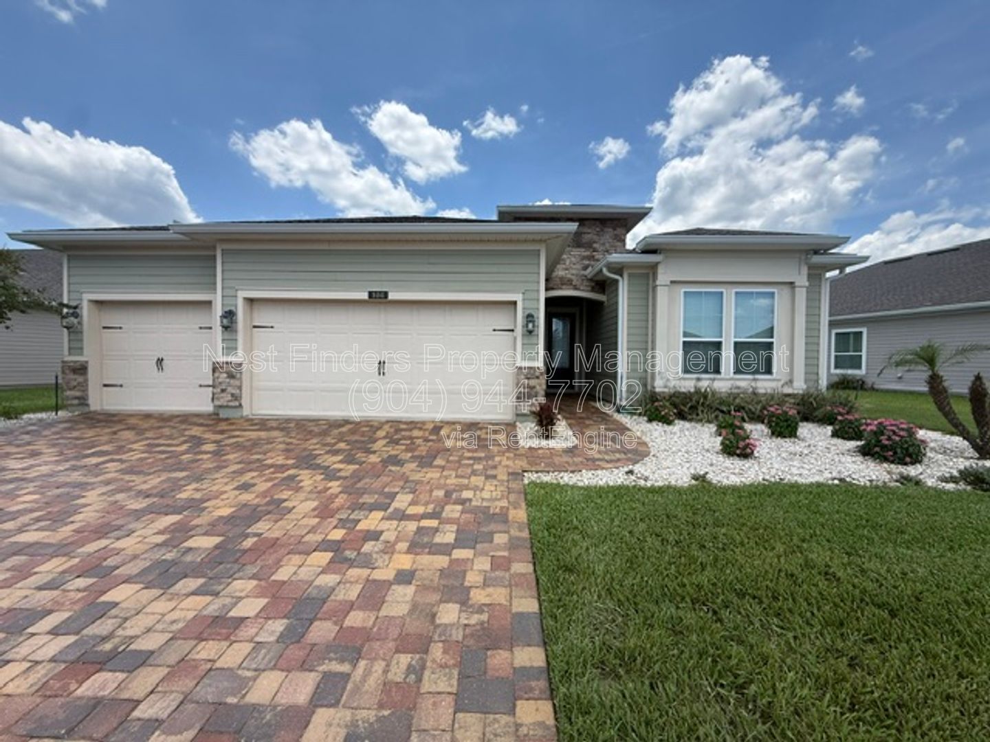 Welcome home to this spacious 4-bedroom, 2-bathroom home located in the desirable Creekside at Twin Creeks community. property image