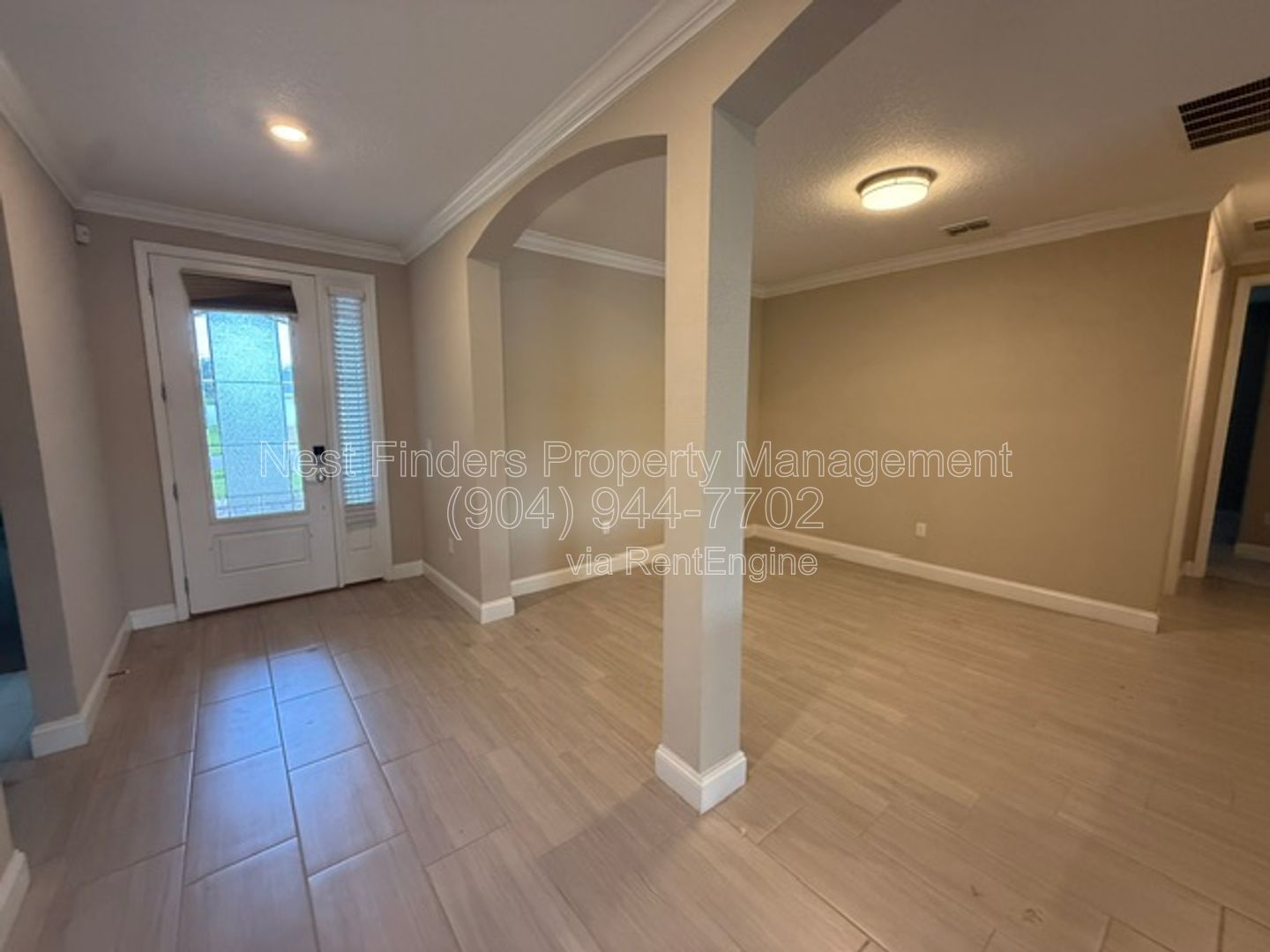 Welcome home to this spacious 4-bedroom, 2-bathroom home located in the desirable Creekside at Twin Creeks community. property image