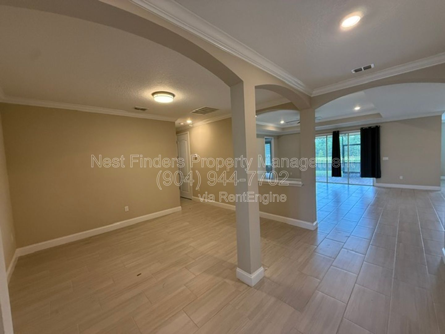 Welcome home to this spacious 4-bedroom, 2-bathroom home located in the desirable Creekside at Twin Creeks community. property image