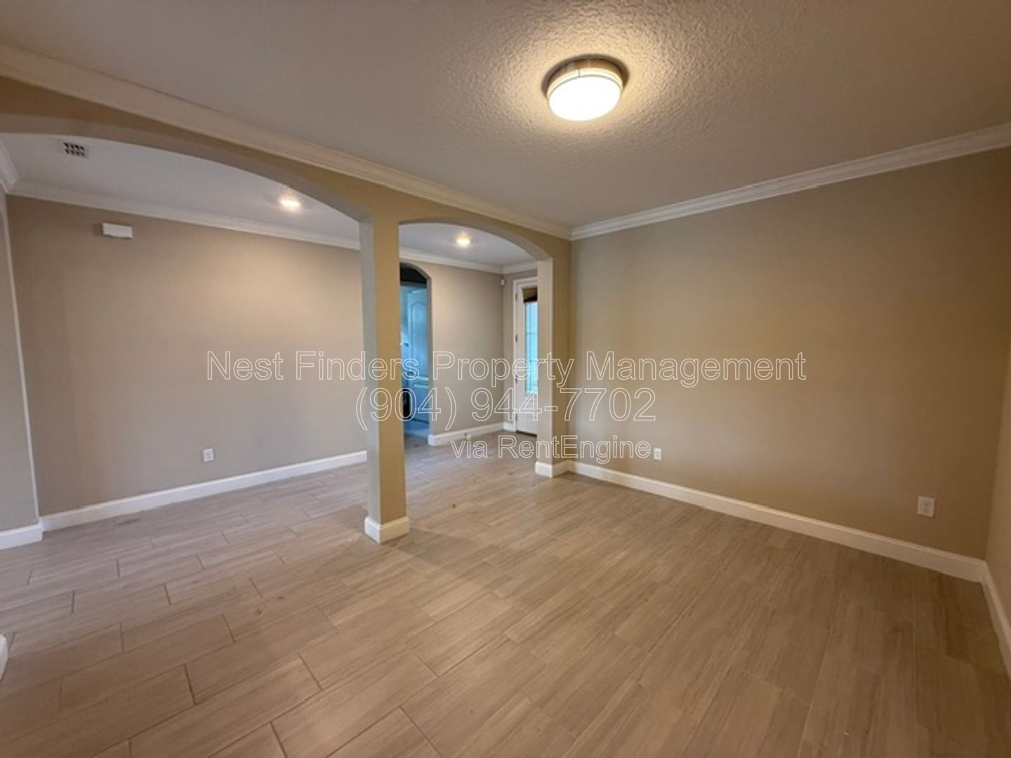 Welcome home to this spacious 4-bedroom, 2-bathroom home located in the desirable Creekside at Twin Creeks community. property image
