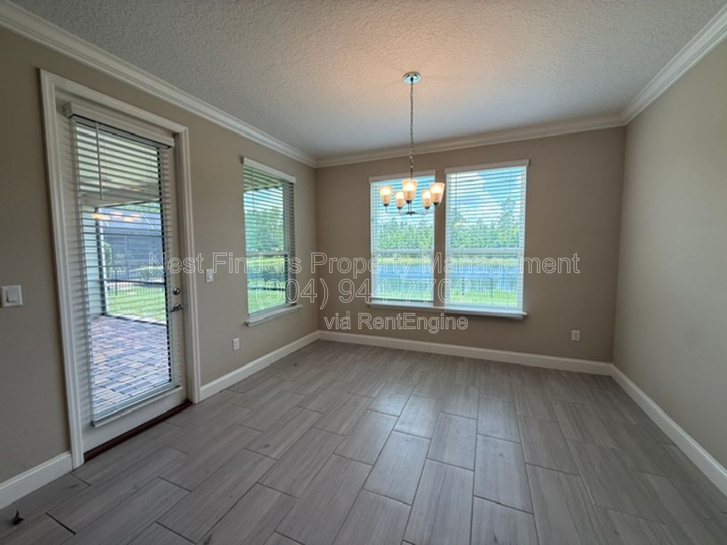 Welcome home to this spacious 4-bedroom, 2-bathroom home located in the desirable Creekside at Twin Creeks community. property image