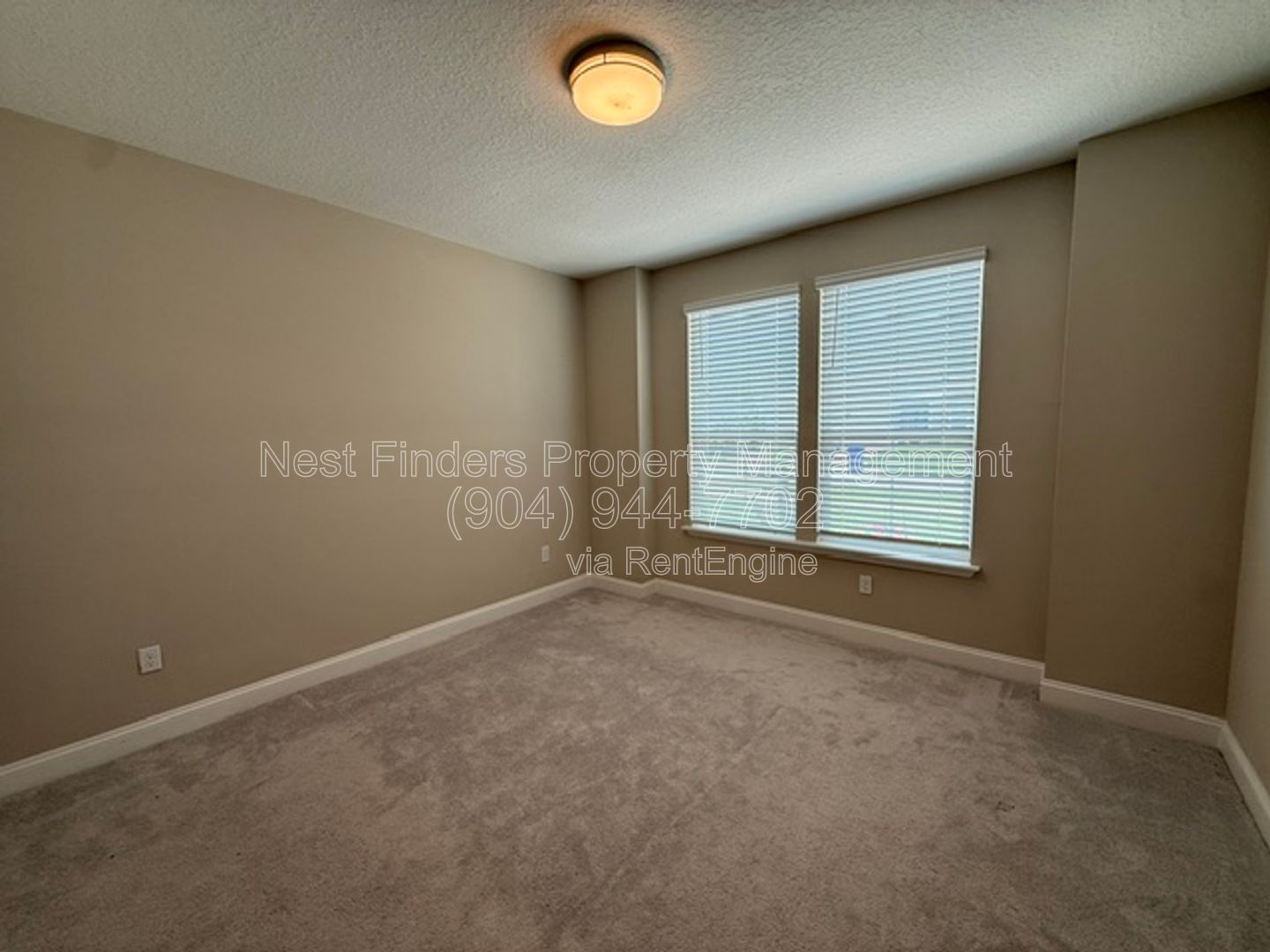 Welcome home to this spacious 4-bedroom, 2-bathroom home located in the desirable Creekside at Twin Creeks community. property image
