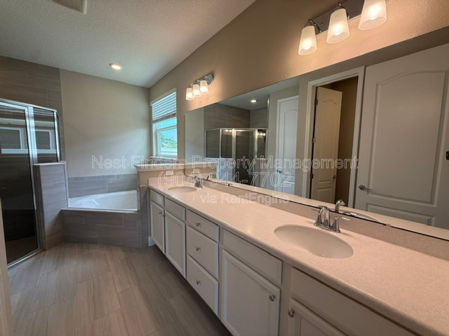 Welcome home to this spacious 4-bedroom, 2-bathroom home located in the desirable Creekside at Twin Creeks community. property image