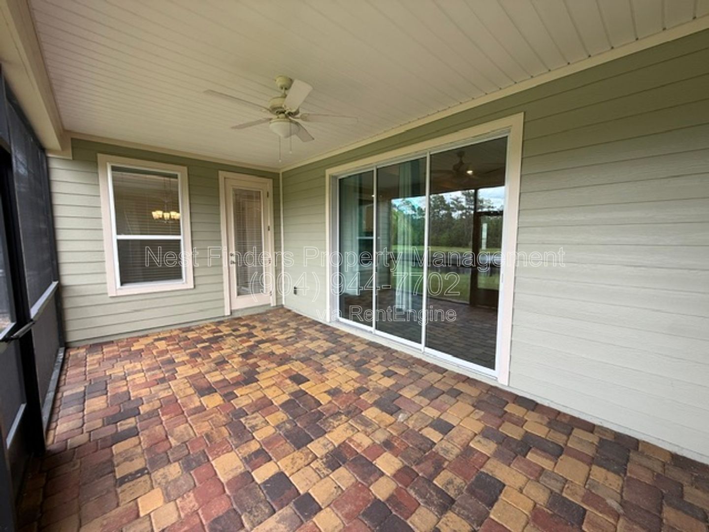 Welcome home to this spacious 4-bedroom, 2-bathroom home located in the desirable Creekside at Twin Creeks community. property image
