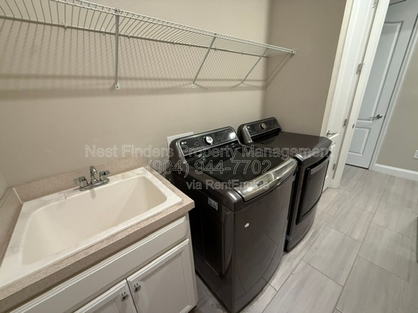 Welcome home to this spacious 4-bedroom, 2-bathroom home located in the desirable Creekside at Twin Creeks community. property image