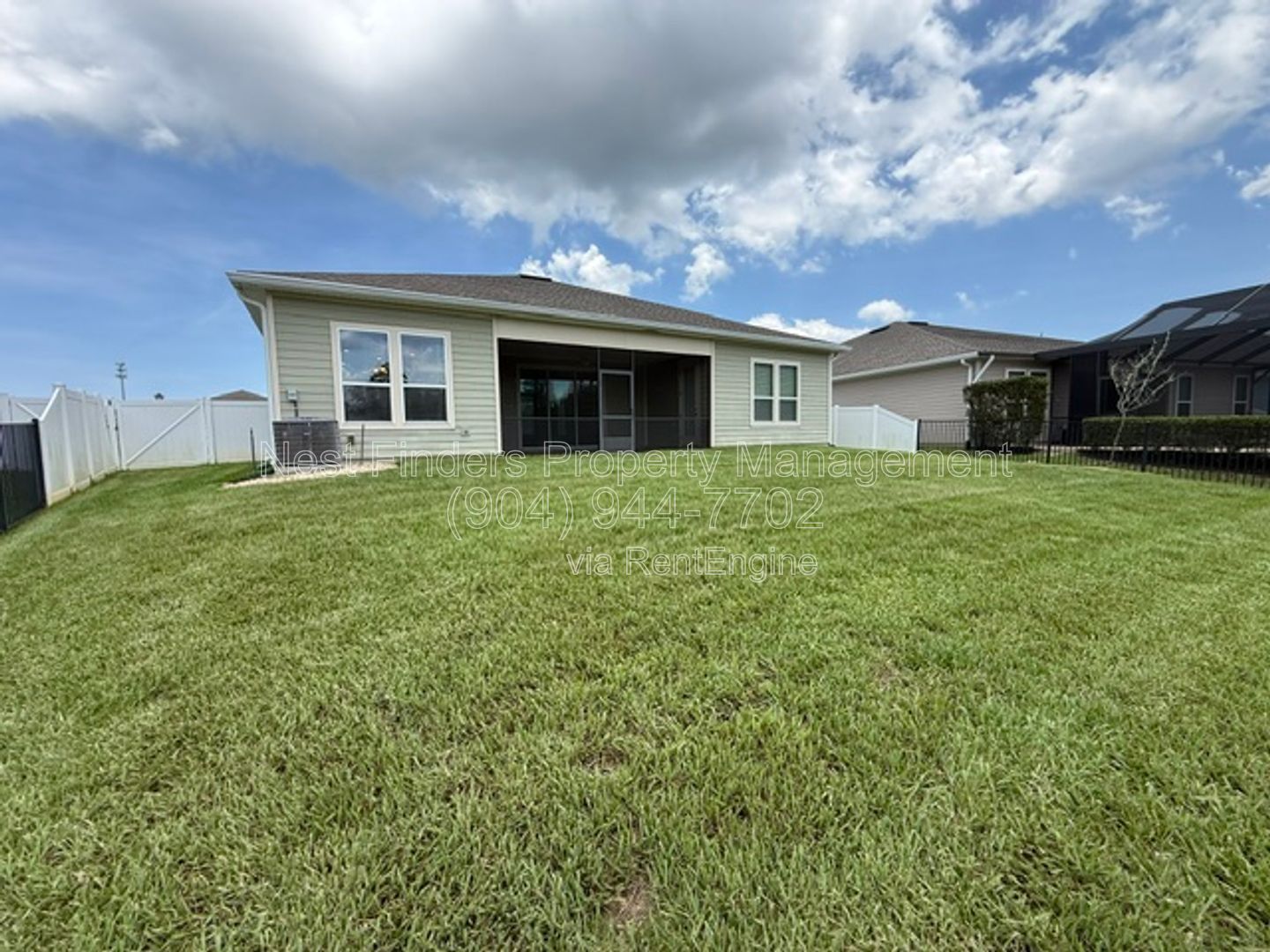 Welcome home to this spacious 4-bedroom, 2-bathroom home located in the desirable Creekside at Twin Creeks community. property image