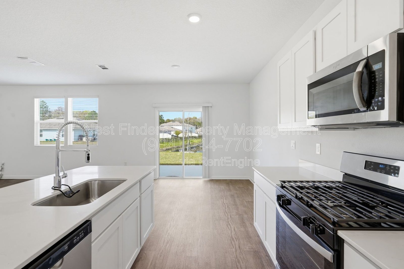 Like-new 5-bedroom, 3-bathroom home for rent in the highly desirable Entrada community property image