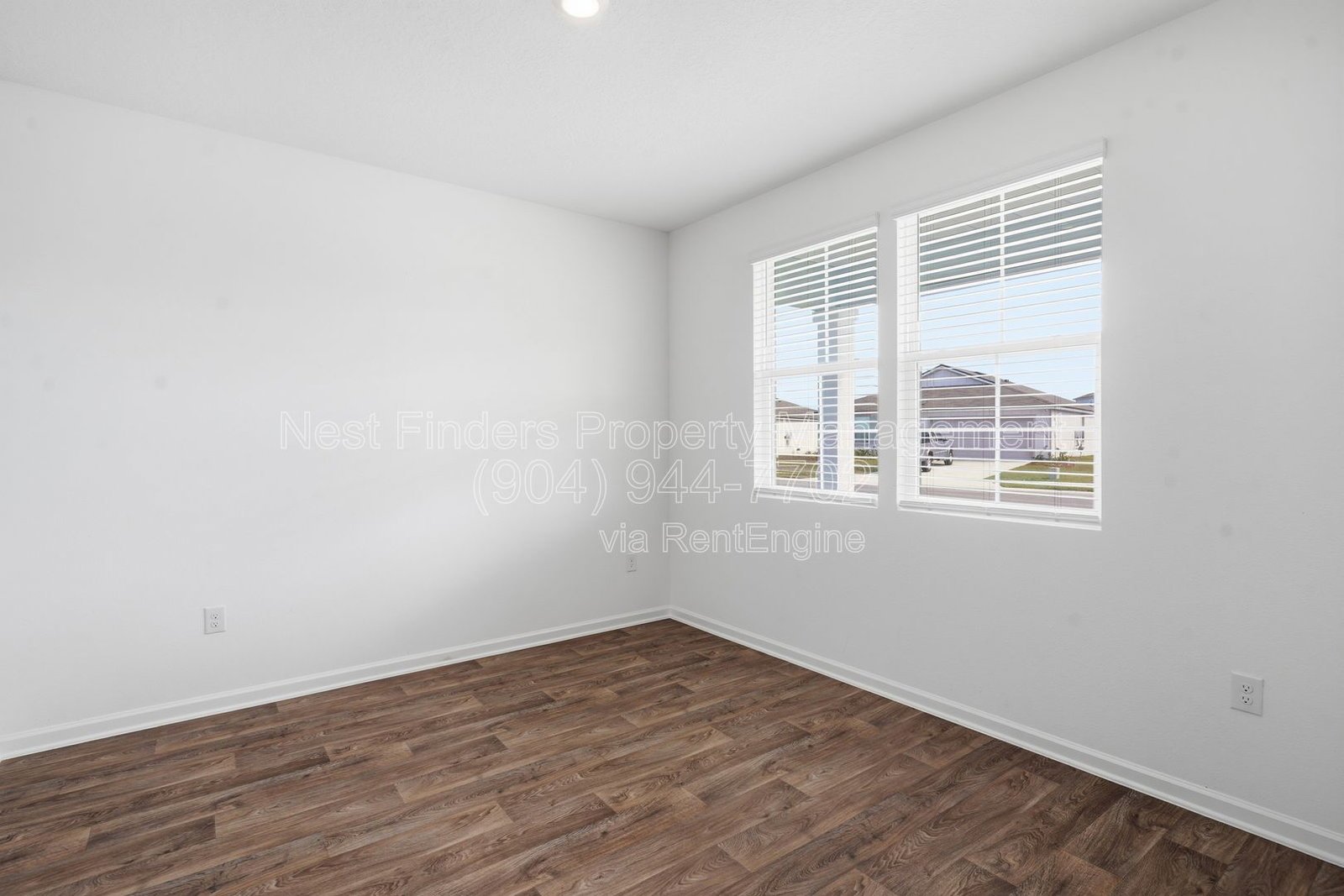 Like-new 5-bedroom, 3-bathroom home for rent in the highly desirable Entrada community property image