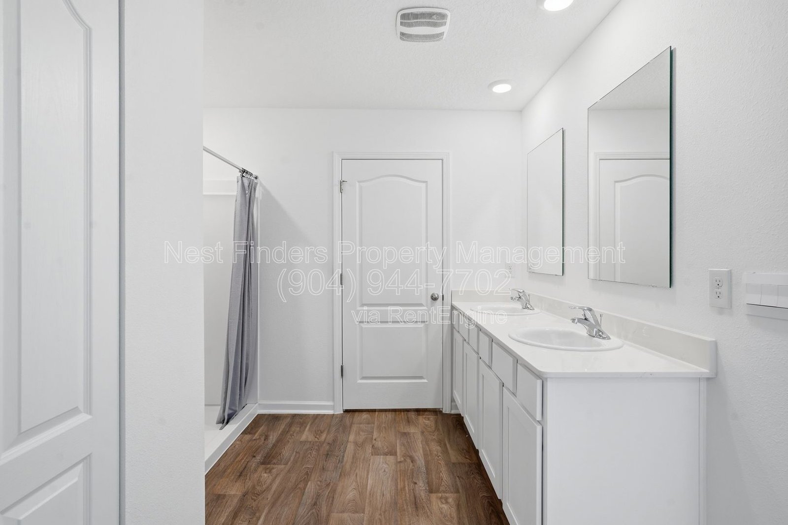 Like-new 5-bedroom, 3-bathroom home for rent in the highly desirable Entrada community property image