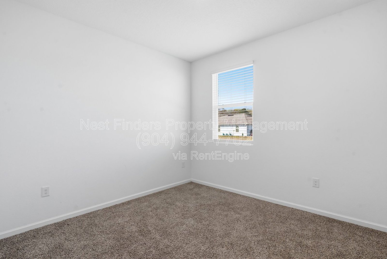 Like-new 5-bedroom, 3-bathroom home for rent in the highly desirable Entrada community property image