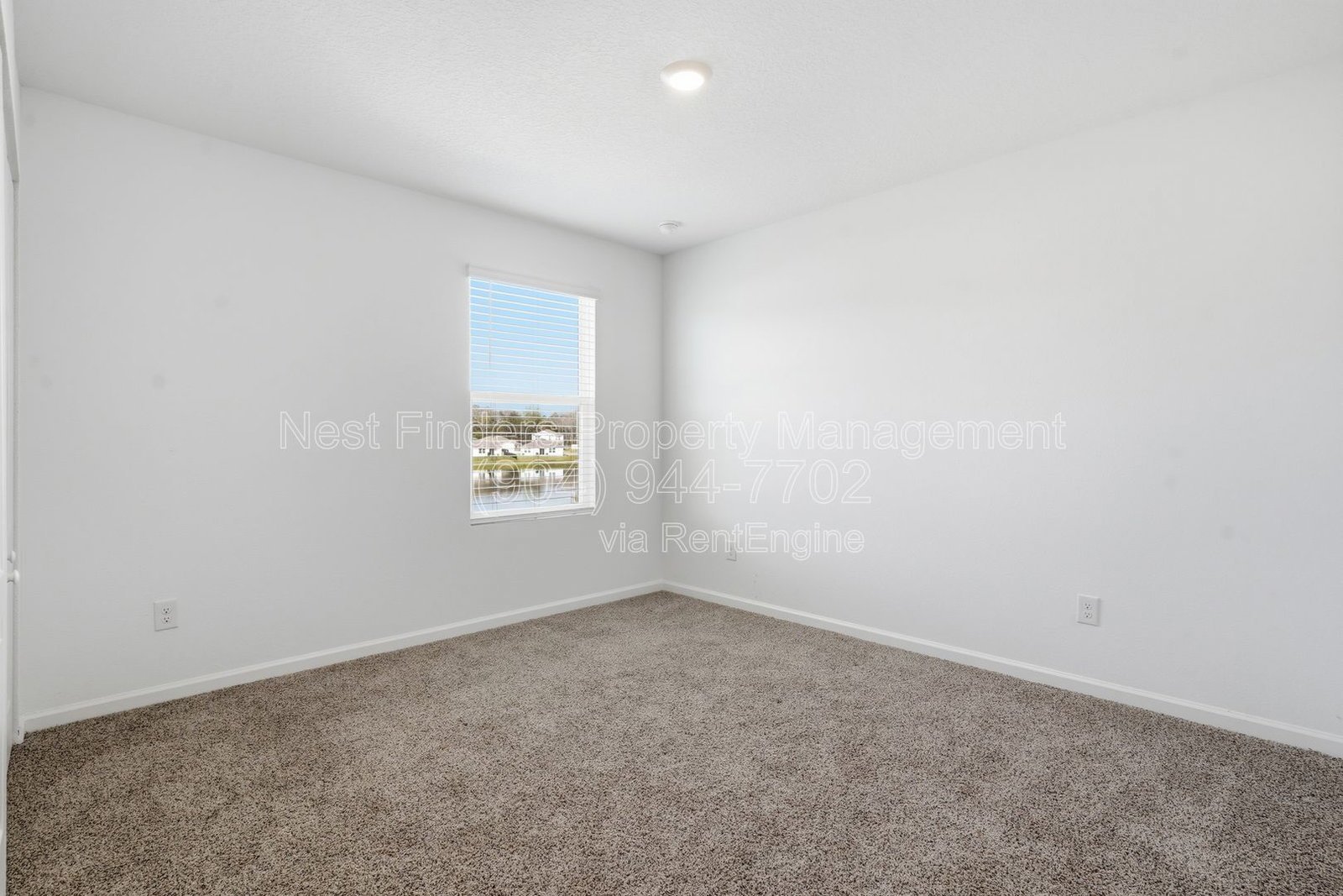 Like-new 5-bedroom, 3-bathroom home for rent in the highly desirable Entrada community property image