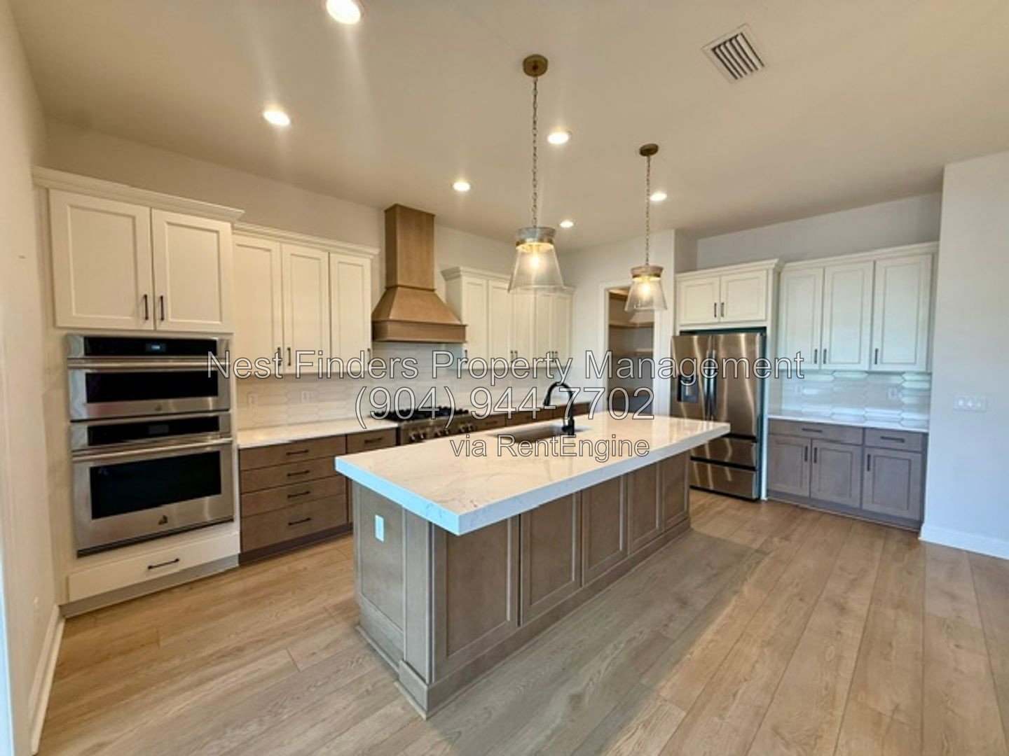 Welcome home to this stunning 4-bedroom, 3-bathroom home located in the desirable Seabrook Village community. property image