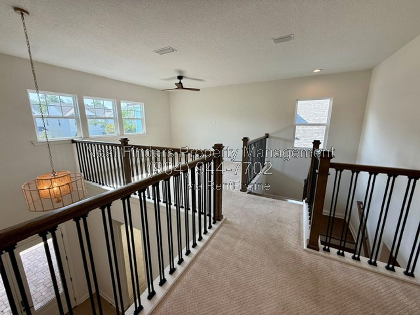 Welcome home to this stunning 4-bedroom, 3-bathroom home located in the desirable Seabrook Village community. property image