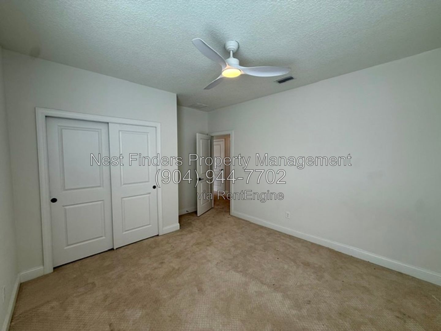 Welcome home to this stunning 4-bedroom, 3-bathroom home located in the desirable Seabrook Village community. property image