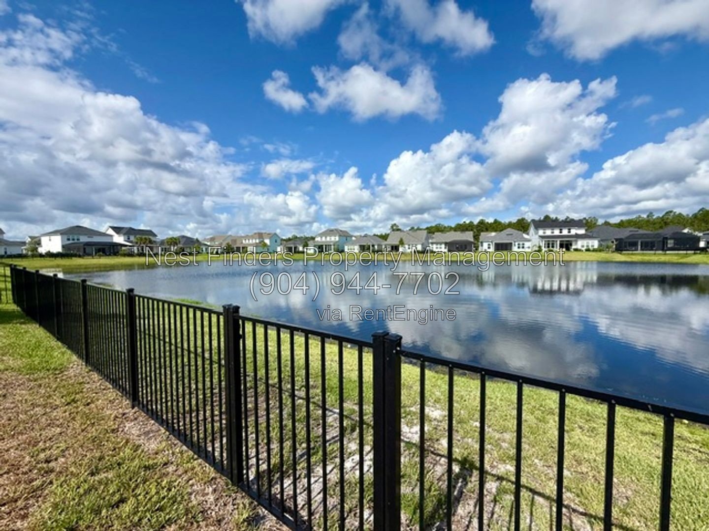 Welcome home to this stunning 4-bedroom, 3-bathroom home located in the desirable Seabrook Village community. property image