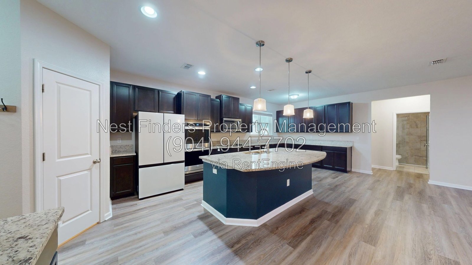 Spacious and well-maintained 4-bedroom, 3-bath home located in North Jacksonville! property image