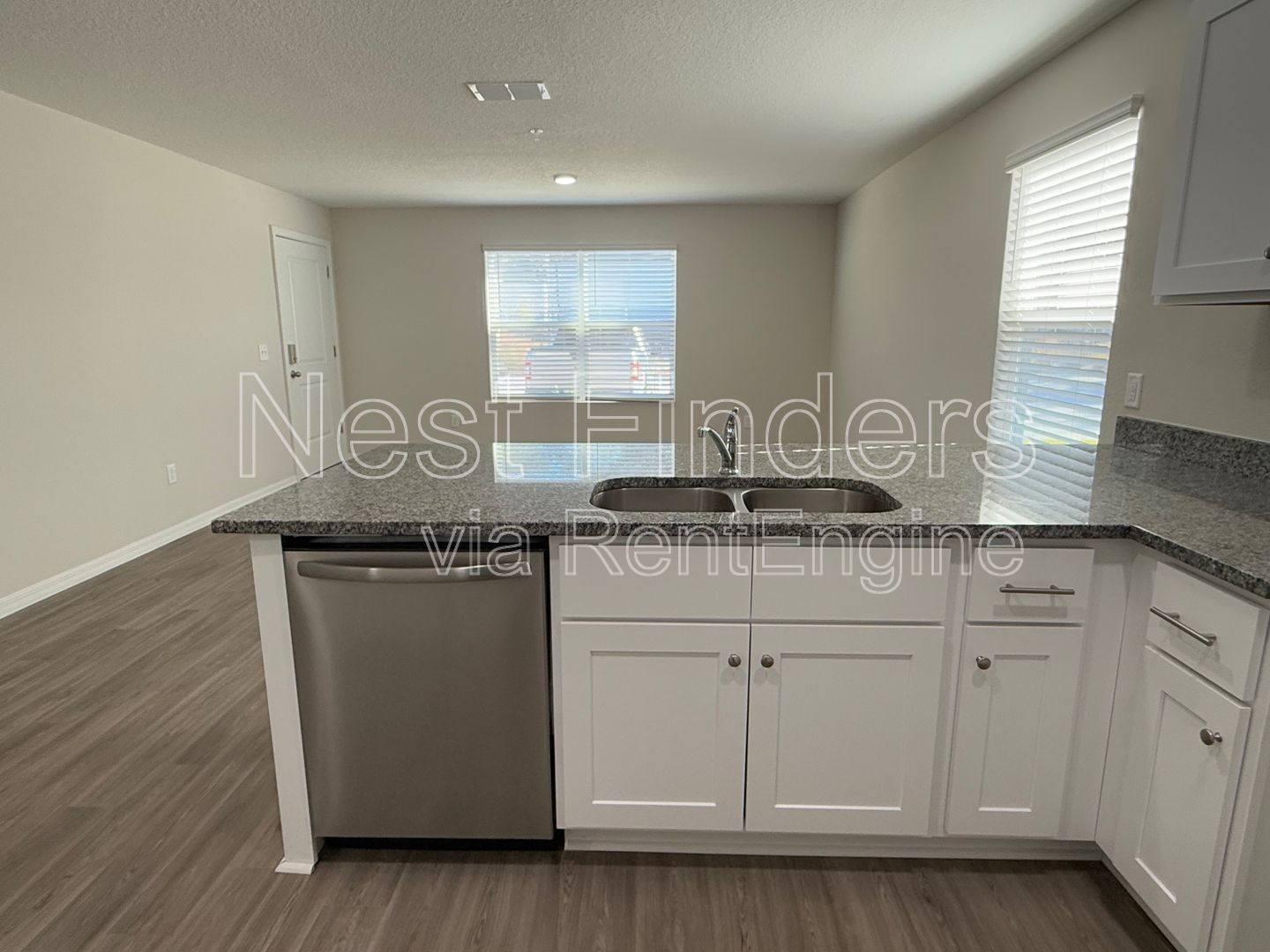 Brand New condo for rent in Mandarin! property image