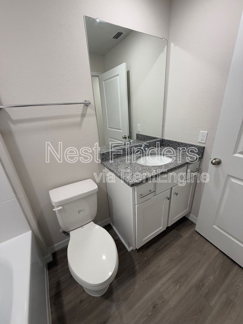 Brand New condo for rent in Mandarin! property image