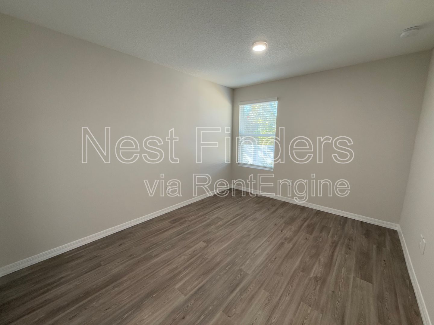 Brand New condo for rent in Mandarin! property image
