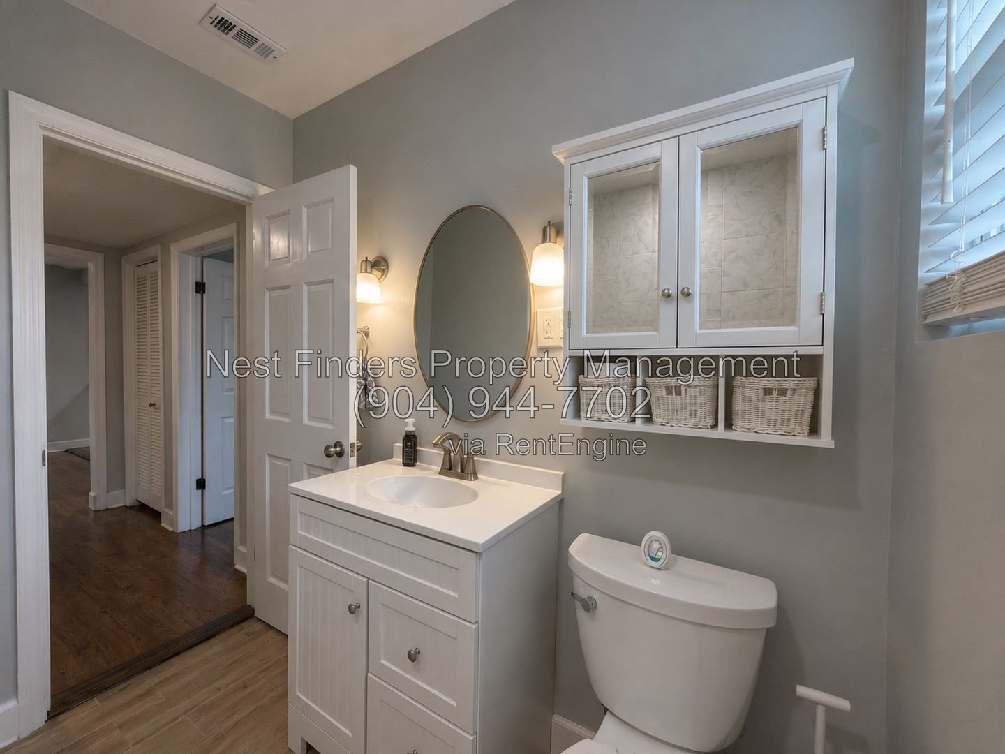 Completely renovated 2-bedroom, 1-bathroom home with a dedicated office space and a large, fully fenced yard! property image