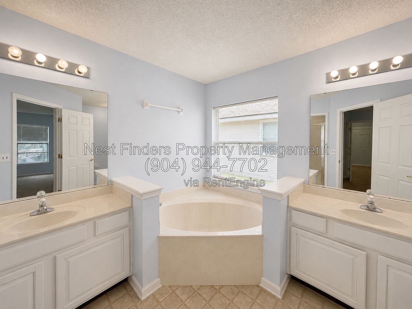 Well-maintained, freshly painted, one-owner home in the highly sought-after Julington Creek Plantation property image