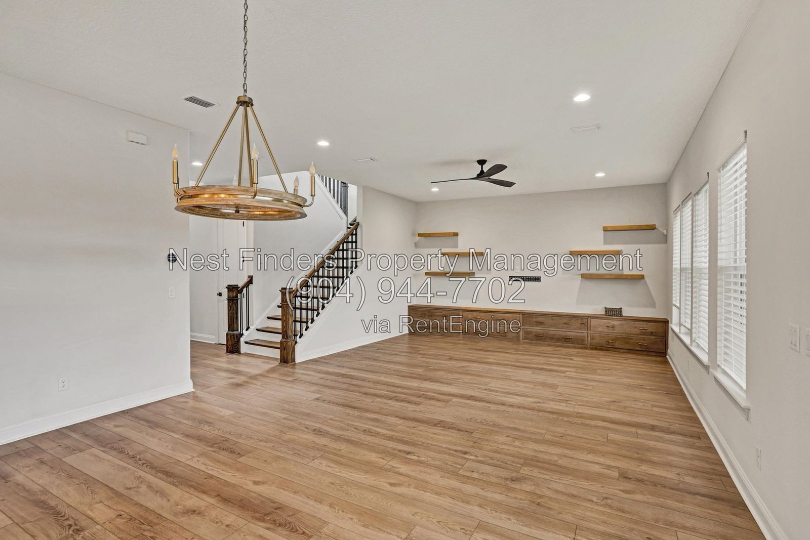 Welcome home to this stunning 4-bedroom, 3-bathroom home located in the desirable Seabrook Village community. property image