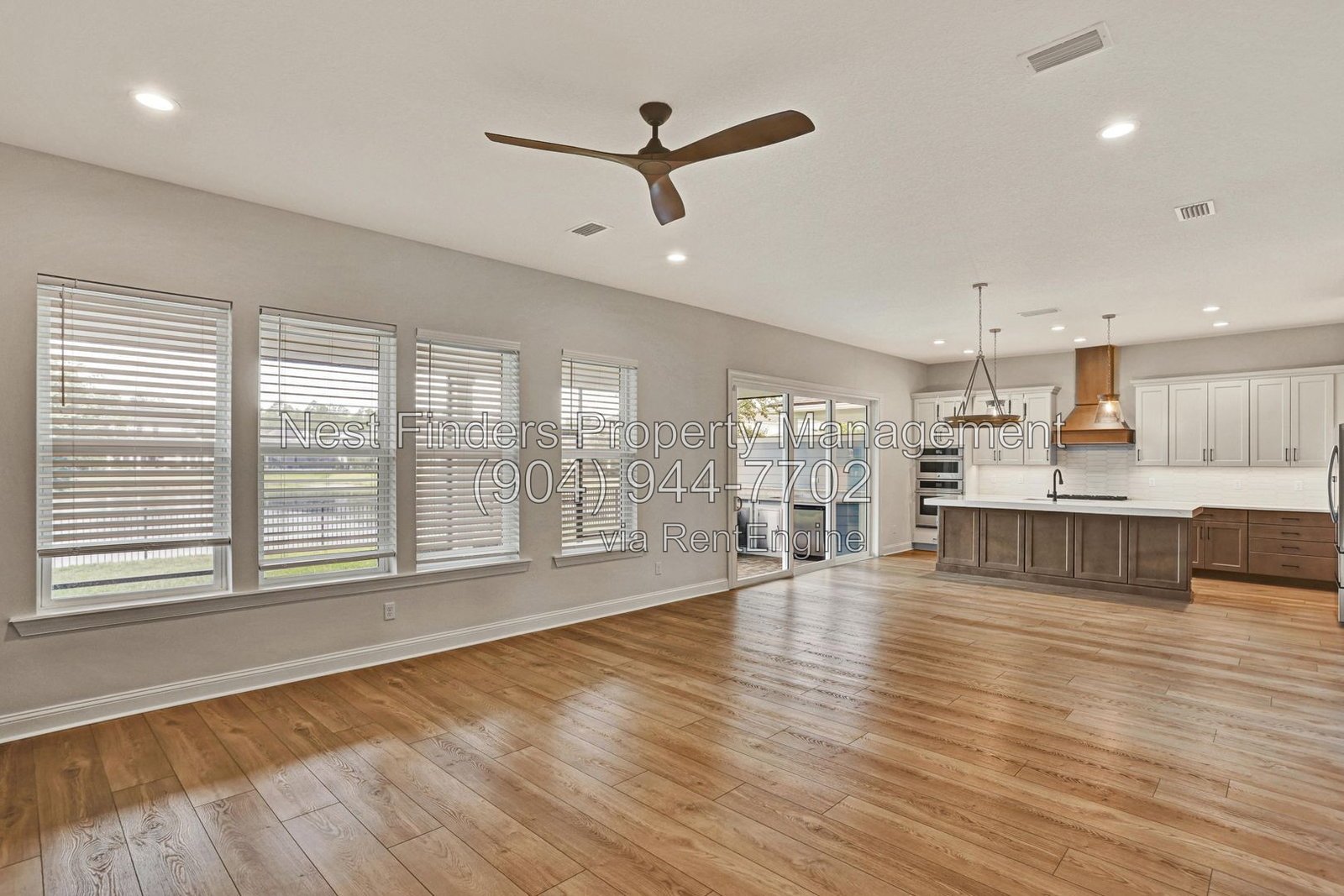 Welcome home to this stunning 4-bedroom, 3-bathroom home located in the desirable Seabrook Village community. property image