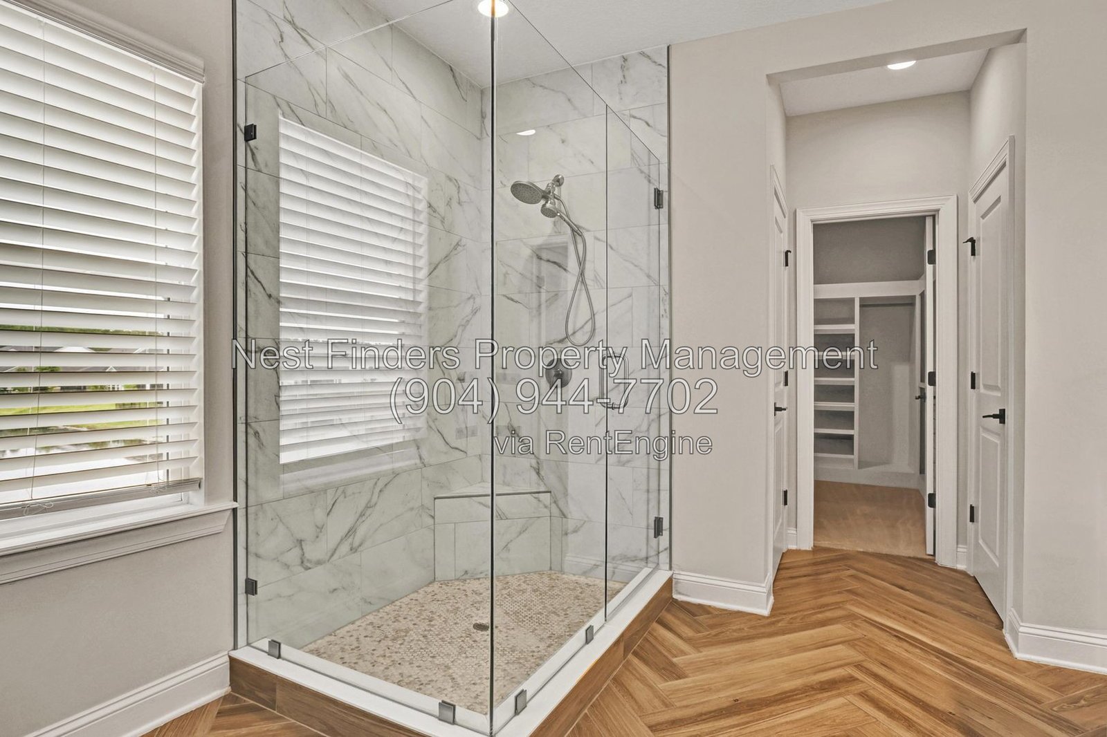 Welcome home to this stunning 4-bedroom, 3-bathroom home located in the desirable Seabrook Village community. property image