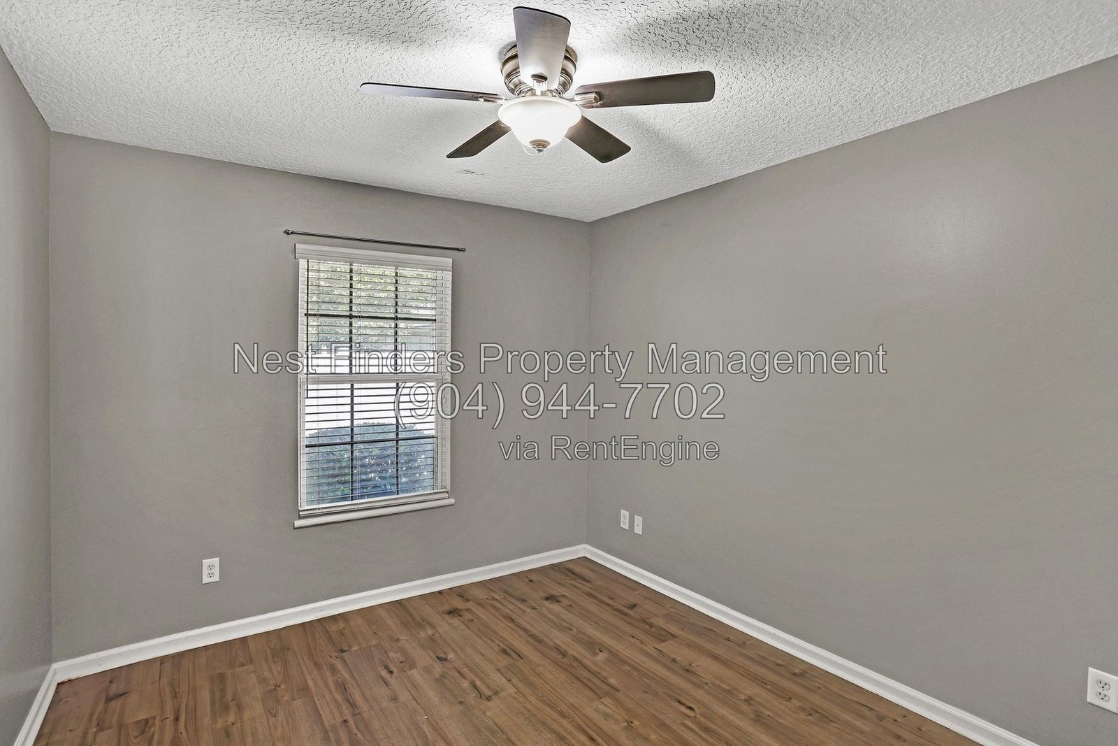 Nice 3 bedroom home for rent in The Woods community! property image