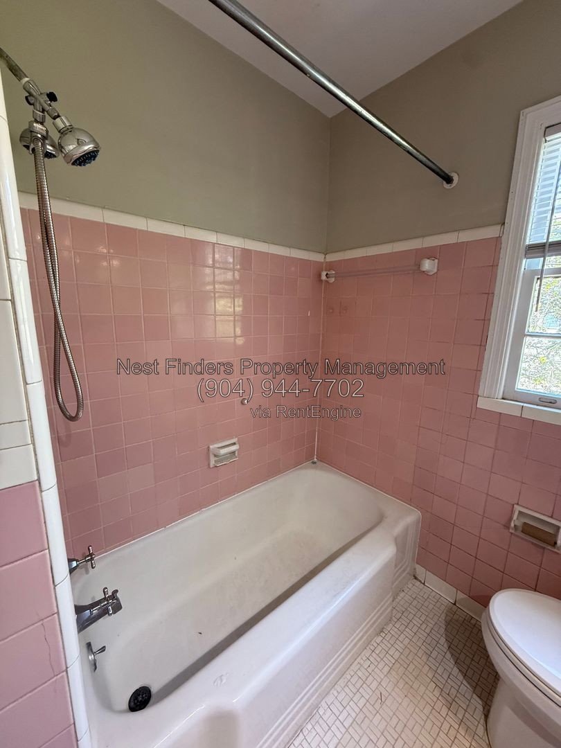 Charming 1-Bedroom Apartment in Historic Riverside! property image