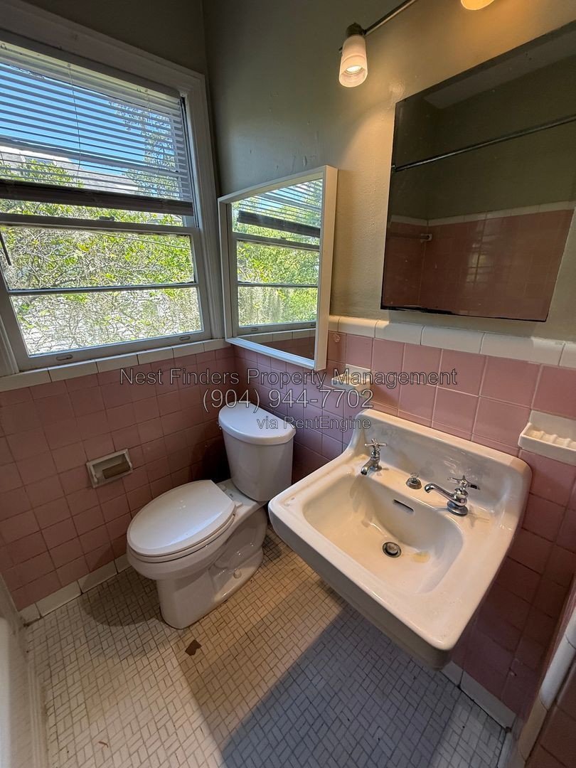Charming 1-Bedroom Apartment in Historic Riverside! property image