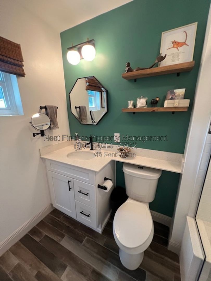 Discover this charming 3-bedroom, 2-bathroom home nestled in the heart of San Marco property image