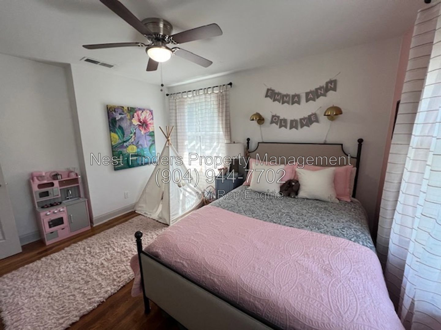 Discover this charming 3-bedroom, 2-bathroom home nestled in the heart of San Marco property image