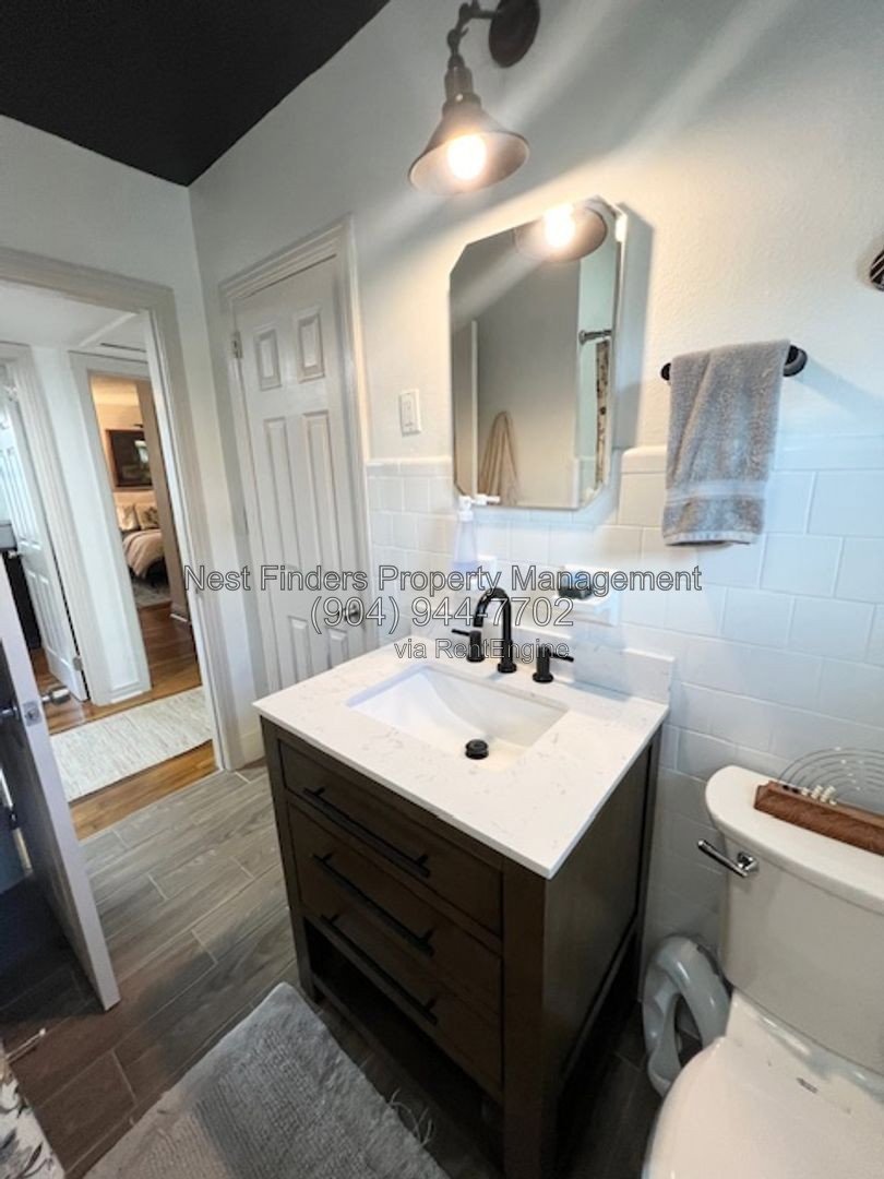 Discover this charming 3-bedroom, 2-bathroom home nestled in the heart of San Marco property image