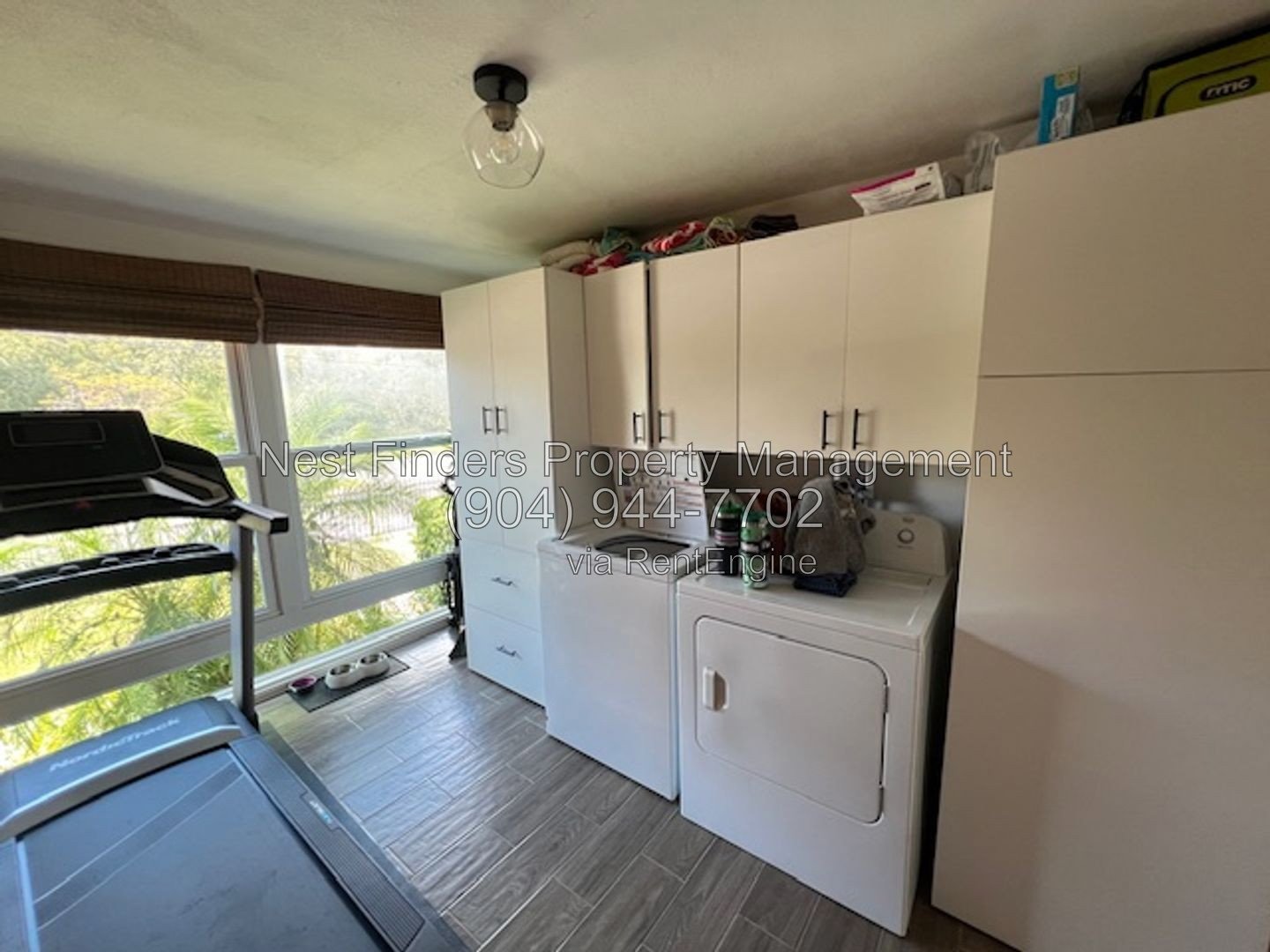 Discover this charming 3-bedroom, 2-bathroom home nestled in the heart of San Marco property image