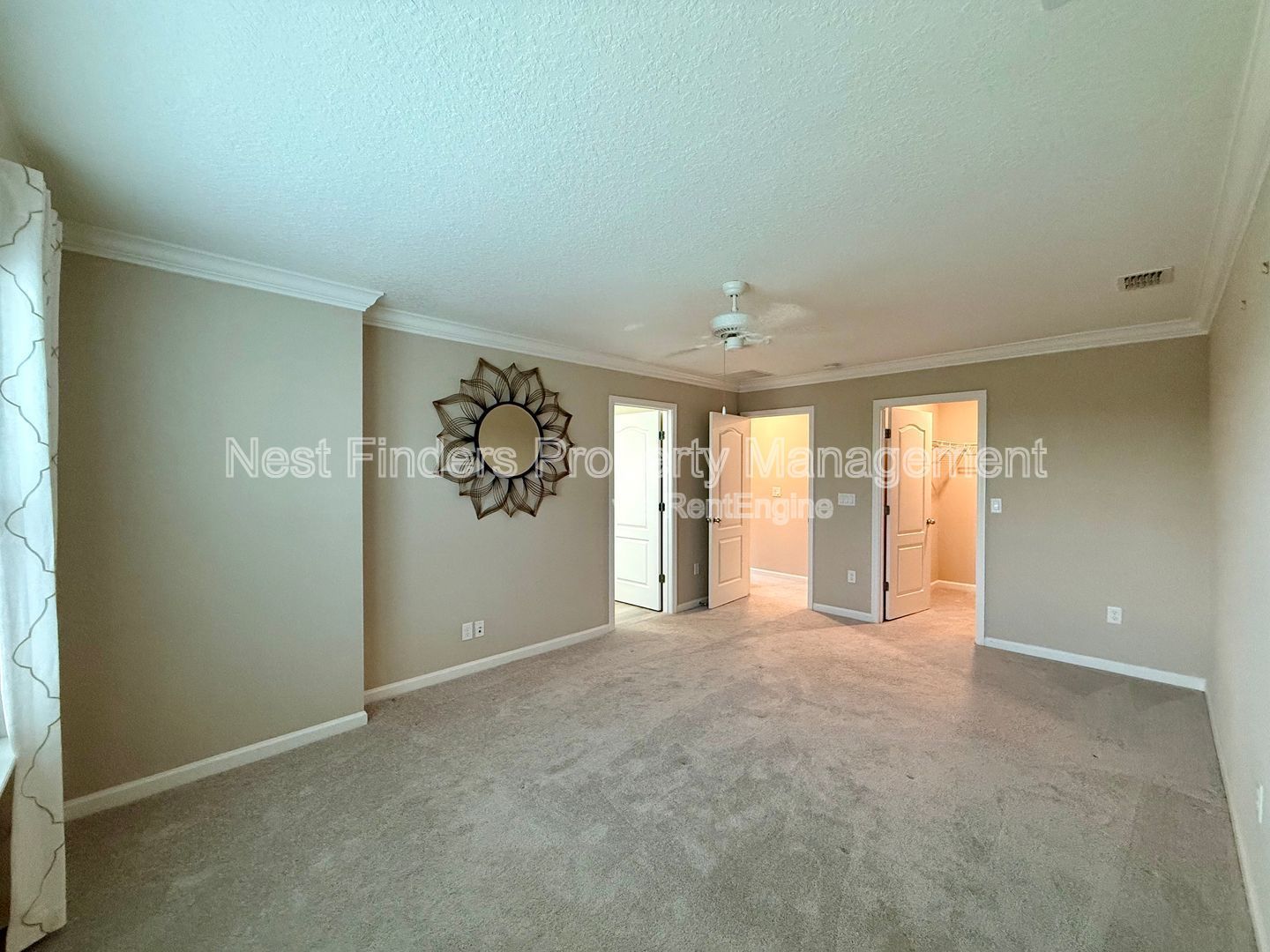 BEAUTIFUL END-UNIT TOWNHOME WITH SCREENED PATIO AND LAKE VIEWS property image